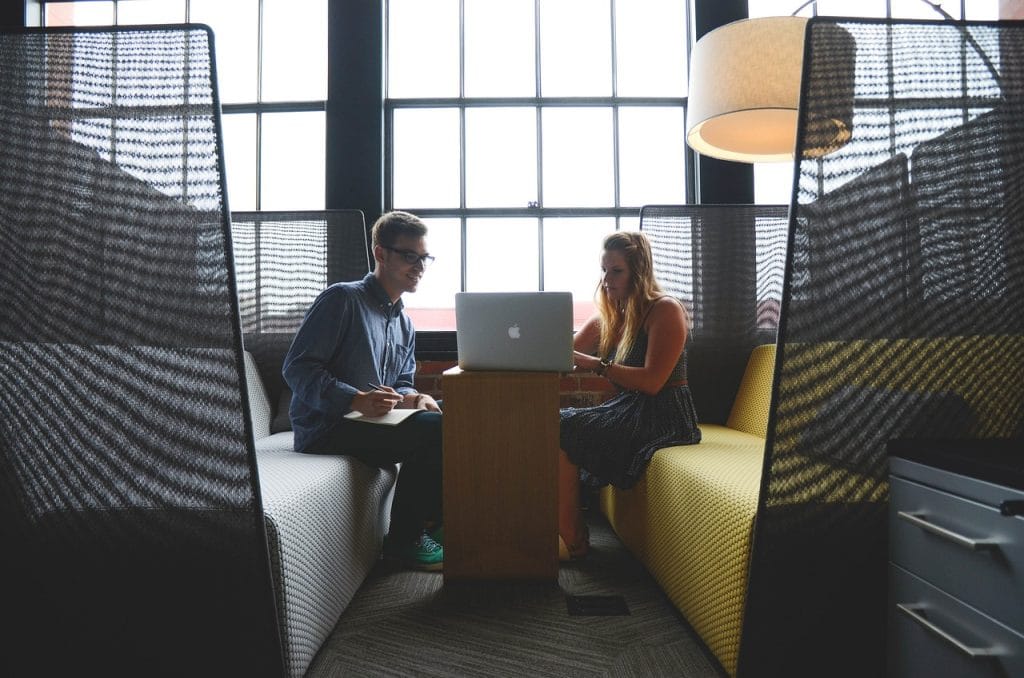 Rola Customer Experience w hotelarstwie i turystyce – co przyciąga gości?